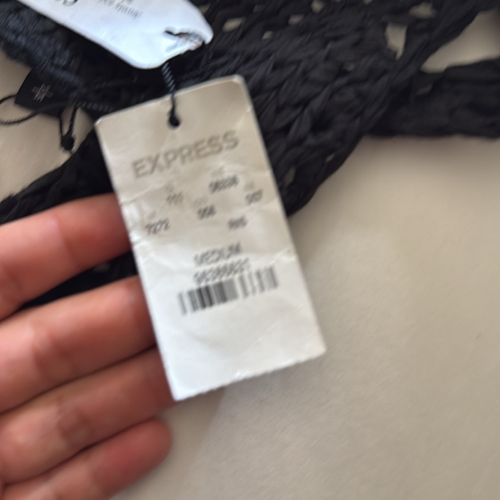 Express Black cover Sleeveless Top perfect for the beach size M - Picture 6 of 7
